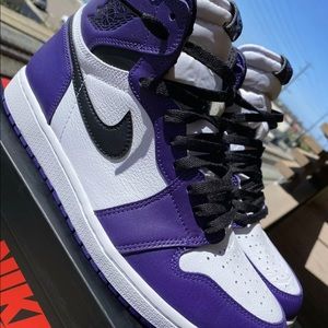 Nike Air Jordan 1 High court purple Sz 10.5